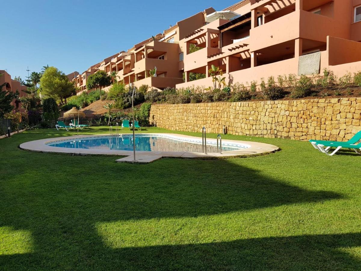 Ample Luxury Apart Fancy Marbella Golf & Padel Exterior foto