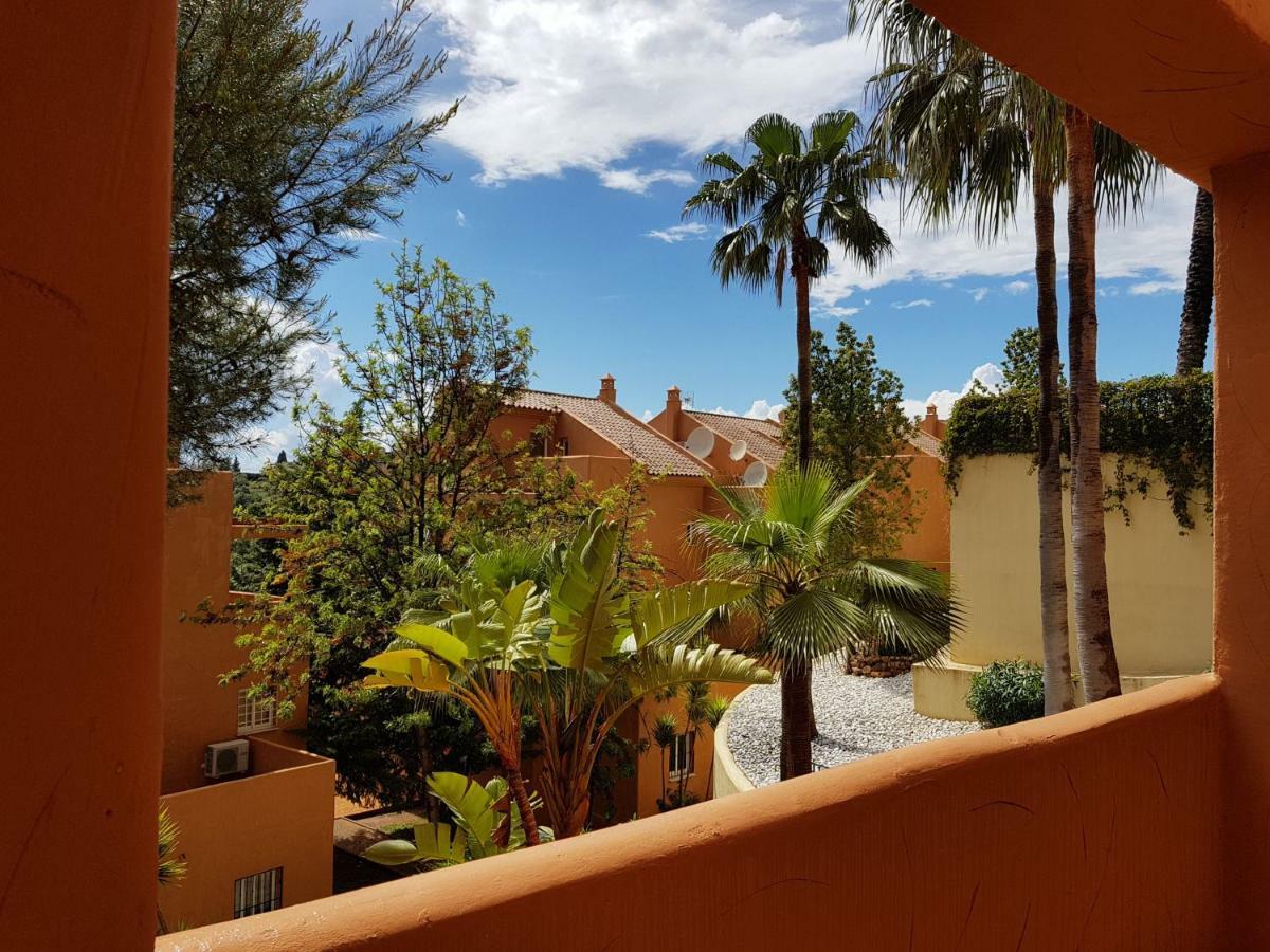 Ample Luxury Apart Fancy Marbella Golf & Padel Exterior foto
