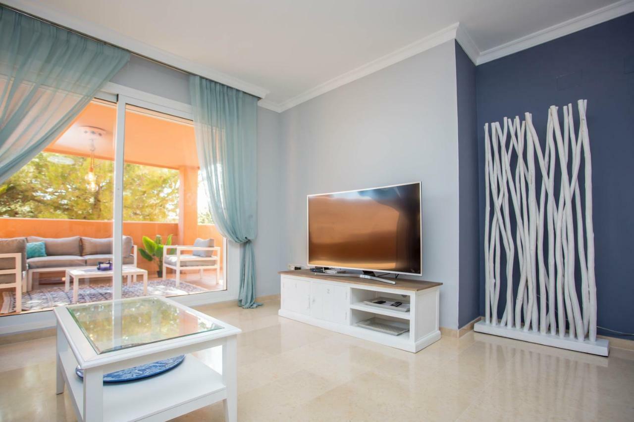 Ample Luxury Apart Fancy Marbella Golf & Padel Exterior foto