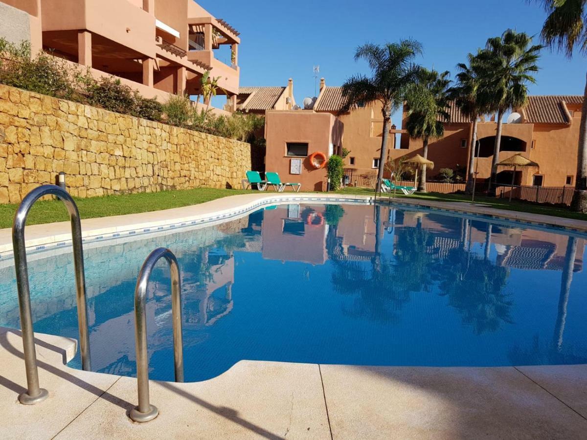 Ample Luxury Apart Fancy Marbella Golf & Padel Exterior foto